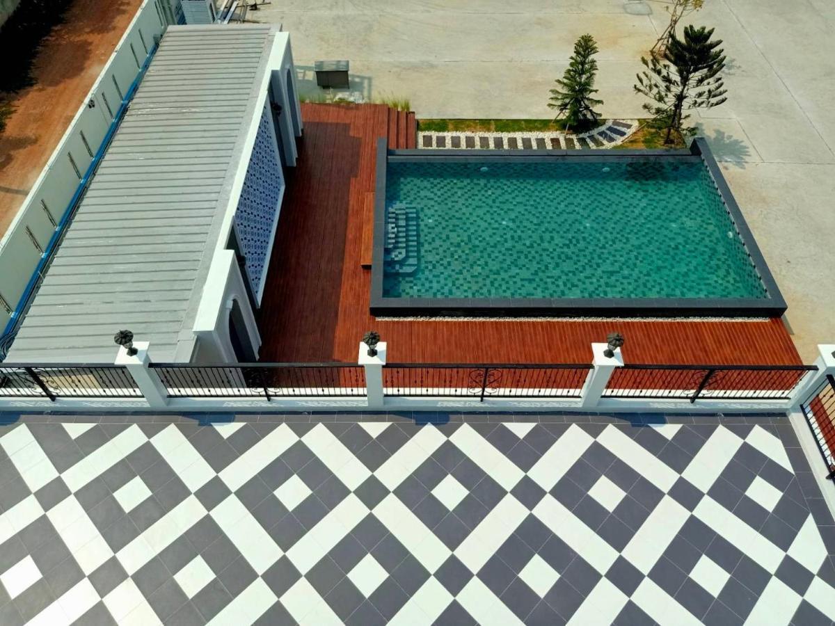 โคโค่ โฮเทล Koco Hotel Nakhonratcsaszima Kültér fotó