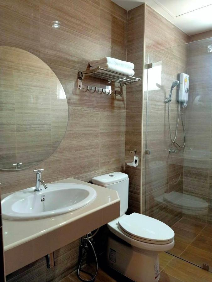 โคโค่ โฮเทล Koco Hotel Nakhonratcsaszima Kültér fotó