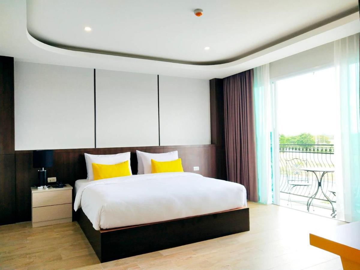โคโค่ โฮเทล Koco Hotel Nakhonratcsaszima Kültér fotó
