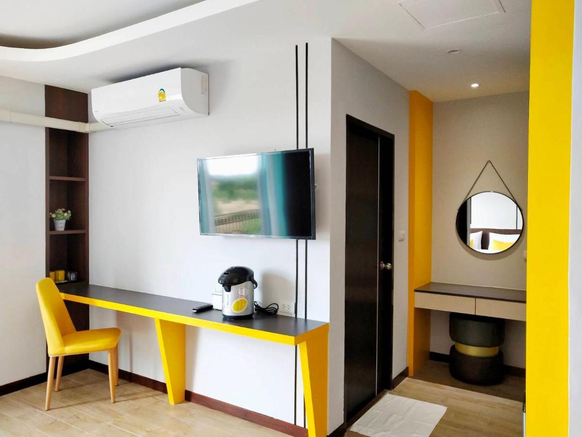โคโค่ โฮเทล Koco Hotel Nakhonratcsaszima Kültér fotó