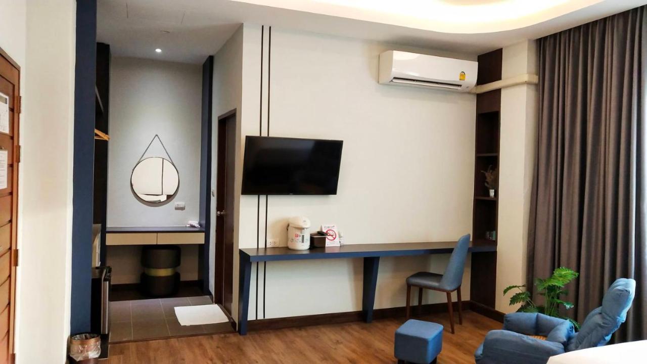 โคโค่ โฮเทล Koco Hotel Nakhonratcsaszima Kültér fotó